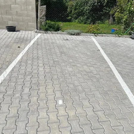 Bezbarierove Se Zahradkou Apartmán Chrastava