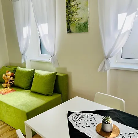 Apartmán Bezbarierove Se Zahradkou Chrastava