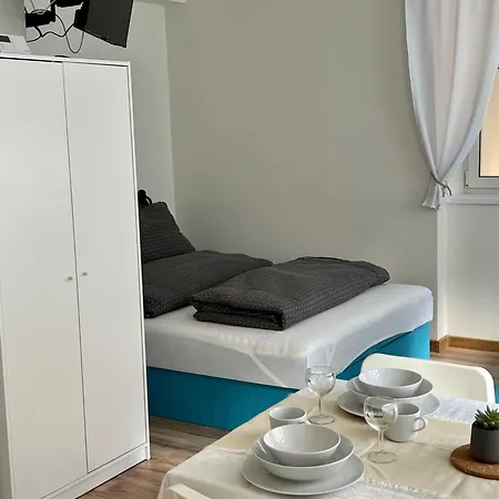 Bezbarierove Se Zahradkou * Chrastava