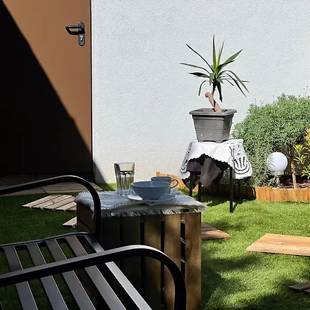 Apartmán Bezbarierove Se Zahradkou Chrastava