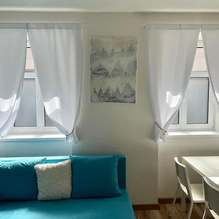 Bezbarierove Se Zahradkou Apartmán *